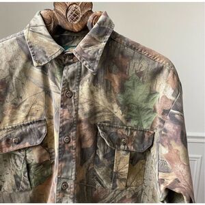 Cabela’s Advantage Timber Leaf Camouflage Long Sleeve Button Down Shirt L